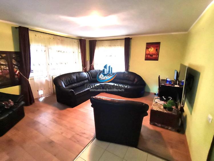 Apartament 4 camere 120 mp utili + boxa 12 mp Calea Romanului - Bloc Nou