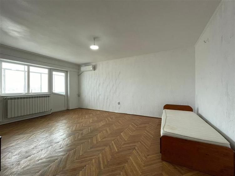 Apartament 4 camere de vanzare zona centrala Tulcea