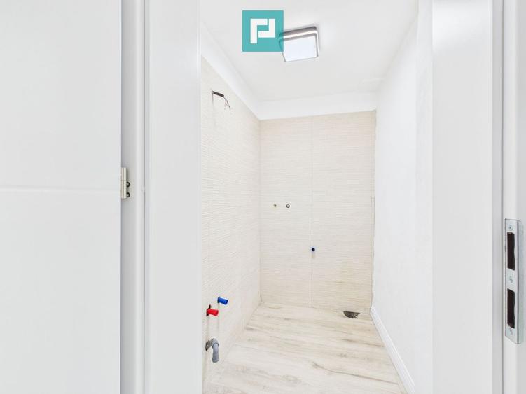 Apartament pasiv la casă de vânzare zona Pârneava