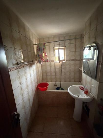 Apartament 3 camere, 71 mp, zona Cornitoiu