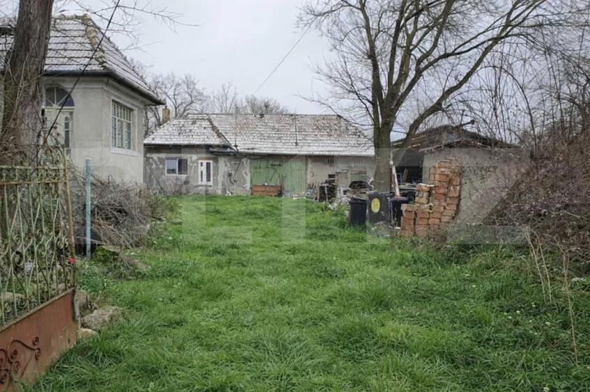 Casa cu teren generos în Ceanu Mic – 1.700 mp, la doar 20 km de Cluj-Napoca