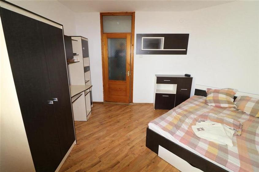Apartament de 3 camere decomandat, 75mp, Nicolina Rond Vechi