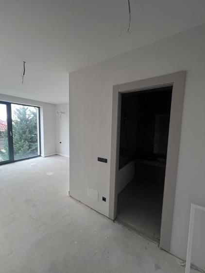 4 camere Iancu Nicolae bloc nou, 1 loc de parcare subteran inclus in pret