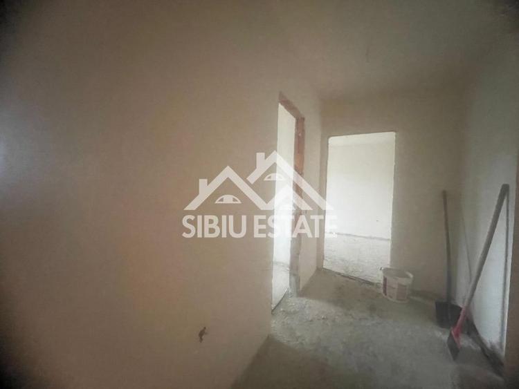 Apartament decomandat cu 3 camere, 2 bai -s.utila 61.57 mp - loc de parcare