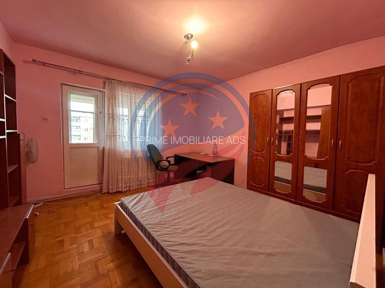 Apartament 3 camere decomandat de inchiriat pe Calea Severinului Craiova