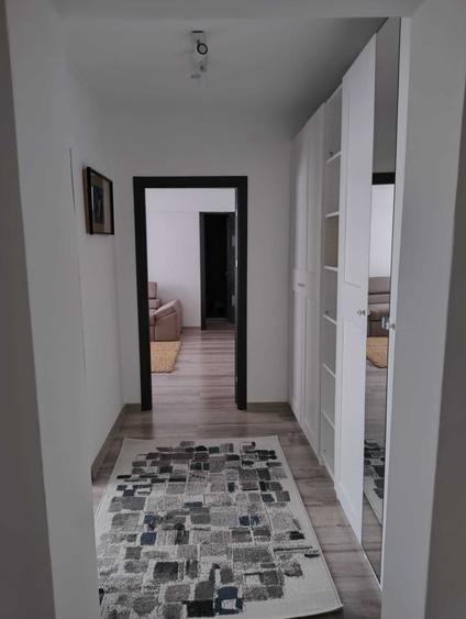 Inchiriere apartament 3 camere zona Lacul Tei