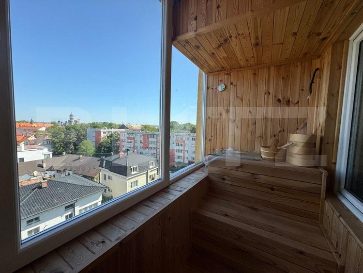 Penthouse ,4 camere , 177 mp , zona centrala ,Radauti