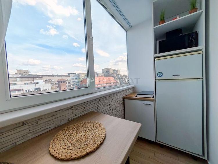 Spațioasă, luminoasă, complet renovată și mobilată, Bloc UNIC - 10