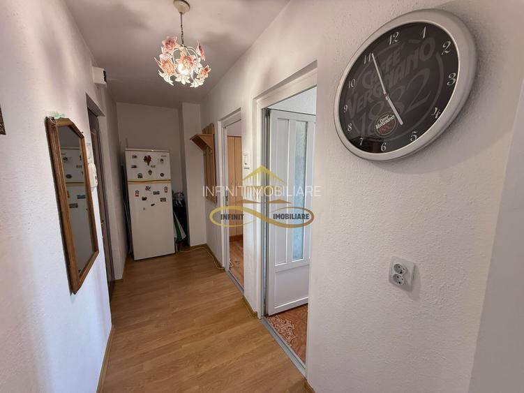 Apartament 3 camere de vanzare in Bacau - 12
