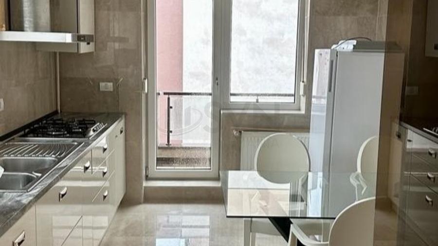 REA1020872 Apartament 3 camere 140mp  Loc de parcare inclus