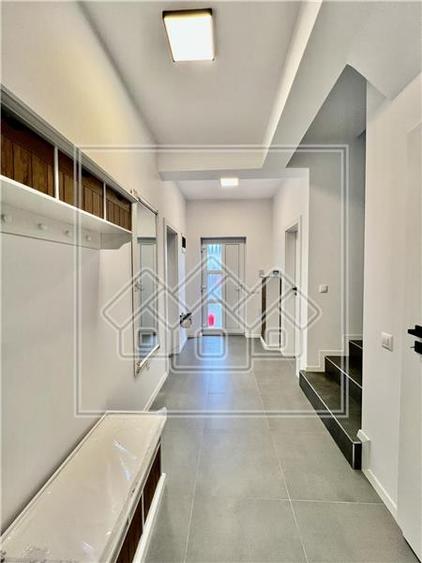 Casa cu 4 camere, 142 mp curte - Selimbar, str.O.Goga