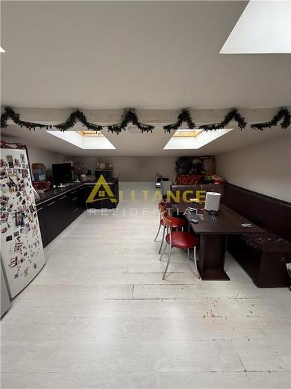Apartament 4 camere de vanzare – 145.55 mp – mansarda – bloc 2013