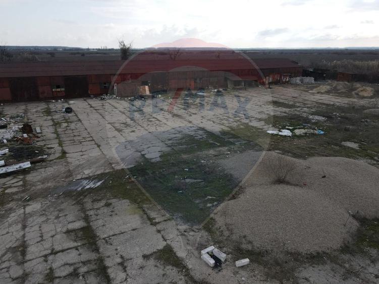 Spațiu industrial hale cu teren in zona Mihai Bravu Ploiesti