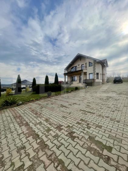 Casă de vânzare – liniște, verdeață și spațiu, in Sigmir la doar 5 km de oraș