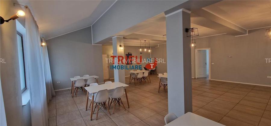 Casă tip pensiune de vânzare cu 6 camere și o casă adiacent& - 10