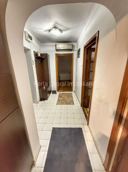 Faleza Nord - apartament cu 2 camere - primul rand la mare