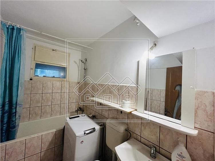 Apartament decomandat, 47 mp utili, Zona Vasile Milea