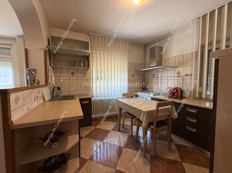 Casa individuala Semineu+Garaj | 250 mp utili | Teren 585 mp | Lipovei - 8