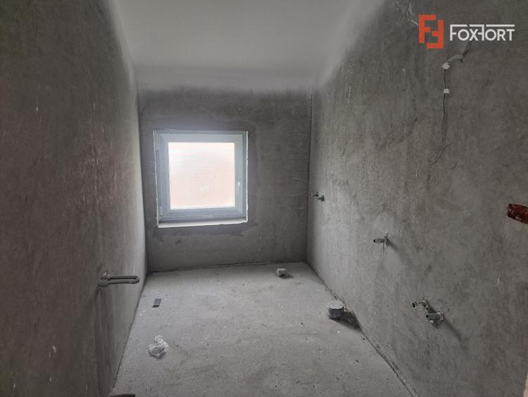 Casa cu 5 camere, 617 mp teren, Mosnita Veche