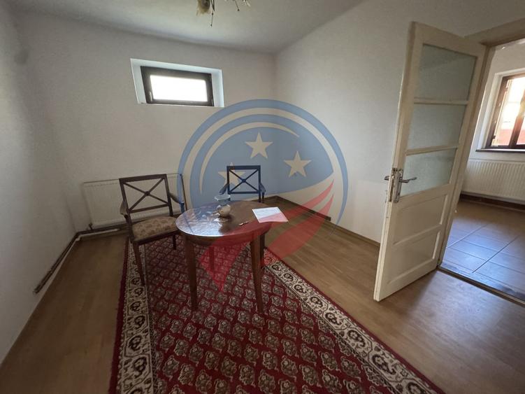 Casă p+1 formata din doua apartamente