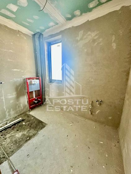 Apartament cu 2 camere, gradina, bucatarie inchisa, in Giroc
