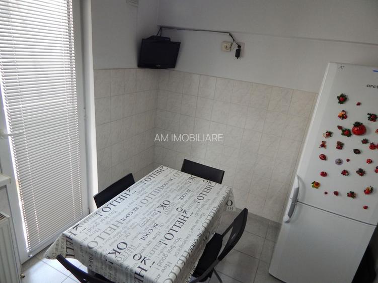 AP. 2 CAMERE- P-TA SUDULUI, BLOC REABILITAT, PARCARE, METROU 8 MN - 4