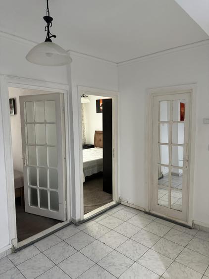 Apartament cu 3 camere, zona Pacurari - Arcu