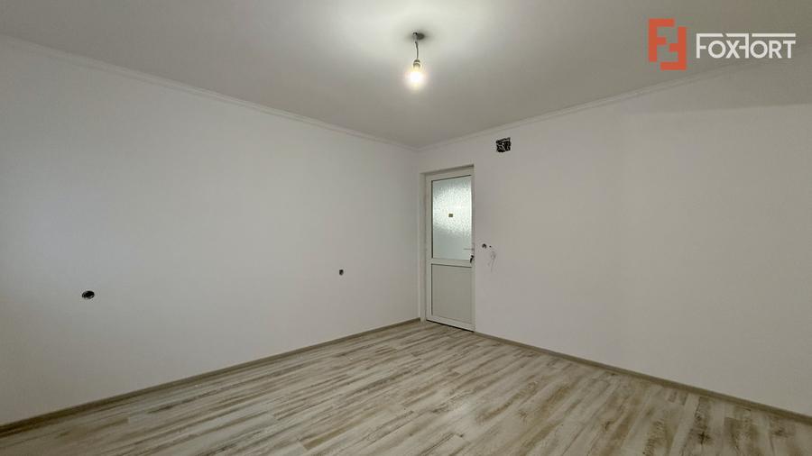Duplex cu 4 camere, Parter + Mansarda, zona Sanandrei