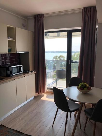 Apartament 2 cam Mamaia Centru, lângă Hotel Iaki Terasă 50mp, Garaj, Vedere Lac