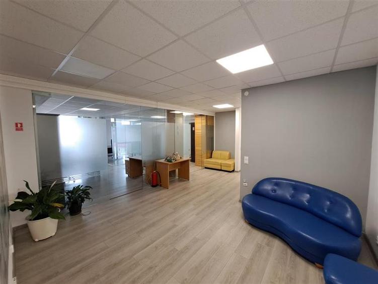 Spatiu pentru birouri, 110 mp utili, situat in zona Semicentrala!