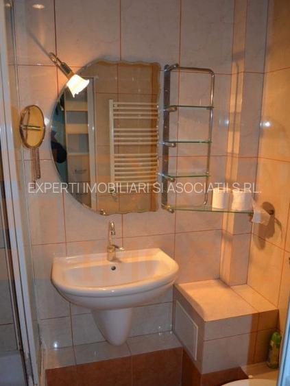 Apartament situat in zona DACIA - 13