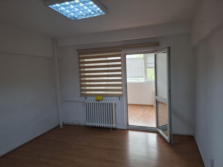 Apartament cu 3 camere de inchiriat in zona Piata Alba Iulia - Burebista