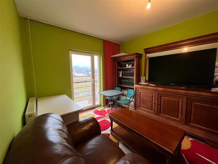 De vanzare apartament 3 camere, pe doua nivele