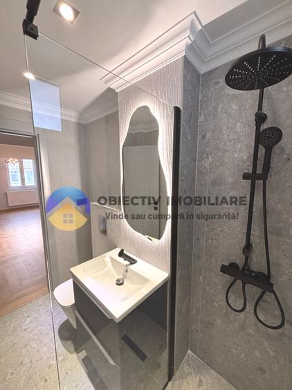 Apartament 3 camere- zona Precista - RENOVAT COMPLET