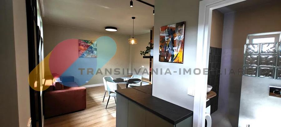 Apartament 2 camere la casa - curte - 2 locuri de parcare - Central