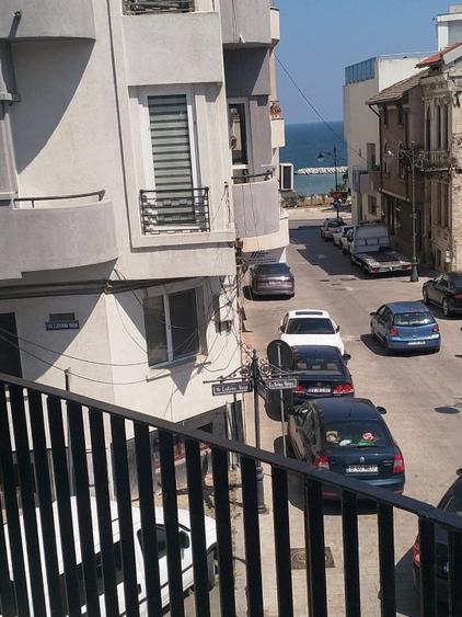 Plaja Neversea - apartament 3 camere, in vila, vedere partiala la mare, balcon