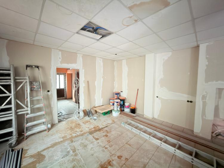 Spatiu comercial zona capat 1
