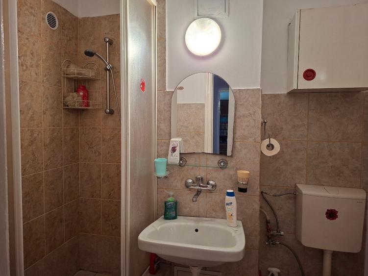 Apt.1 cam. de inchiriat direct de la proprietar