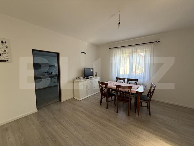 Casa cu 5 camere, 160 mp, 2.169 mp teren, zona Paulesti
