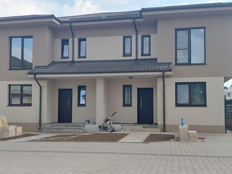Casa mobilata tip duplex central in cartier rezidential Corbeanca