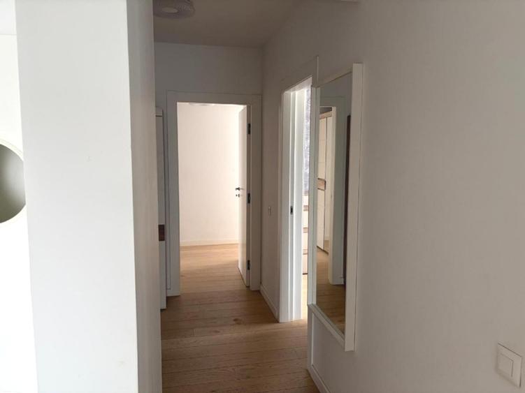 Apartament 4 Camere | Decomandat | 2 locuri Parcare | Zona Aviatiei