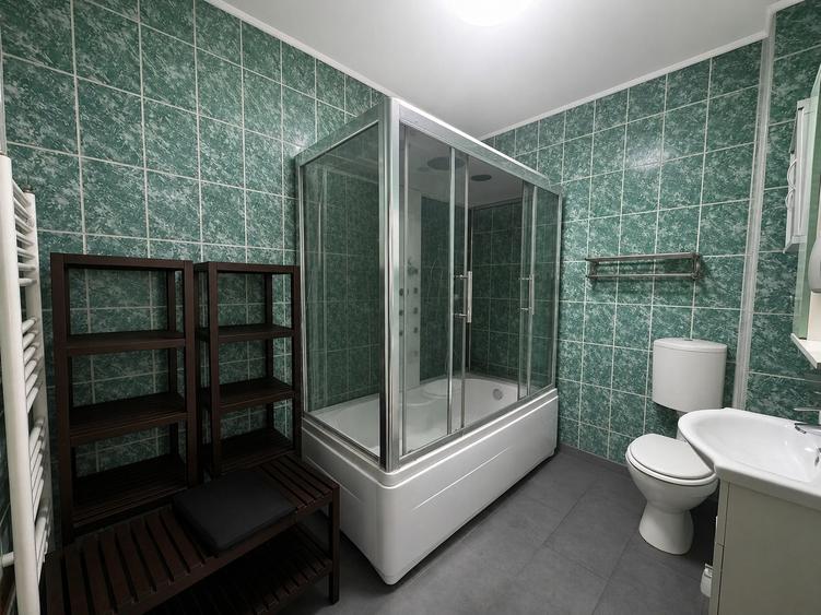 Vila 2 etaje| 5 camere| Floreasca| Jacuzzi| Curte privata|
