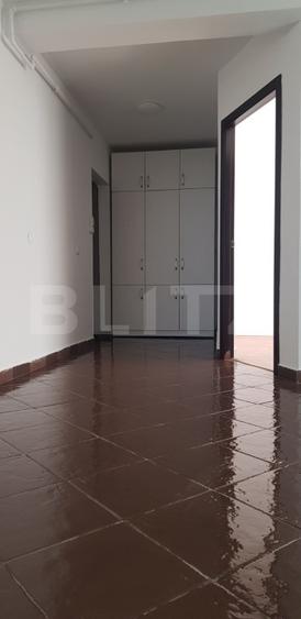 Apartament cu 3 camere, 59 mp, etajul 1, parcare cu CF, zona centrala