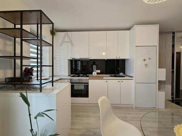 Apartament de inchiriat cu 3 camere in zona Vivo Mall!