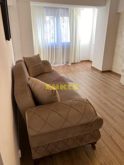 De vanzare apartament cu 2 camere decomandat, Ultracentral.