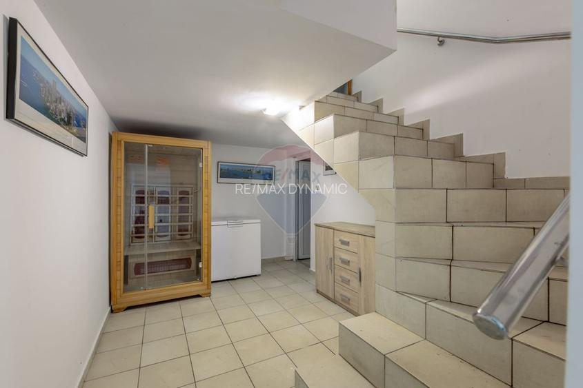 Vilă cu 4 camere de vânzare 921 mp zona Subcetate,Arad - 24