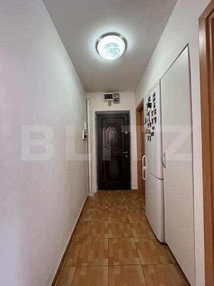 Apartament de 2 camere, 40 mp, zona Sagului
