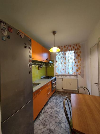 Apartament 3  camere, etaj 2, parcare inclusa, zona Policlinica Titan - 6