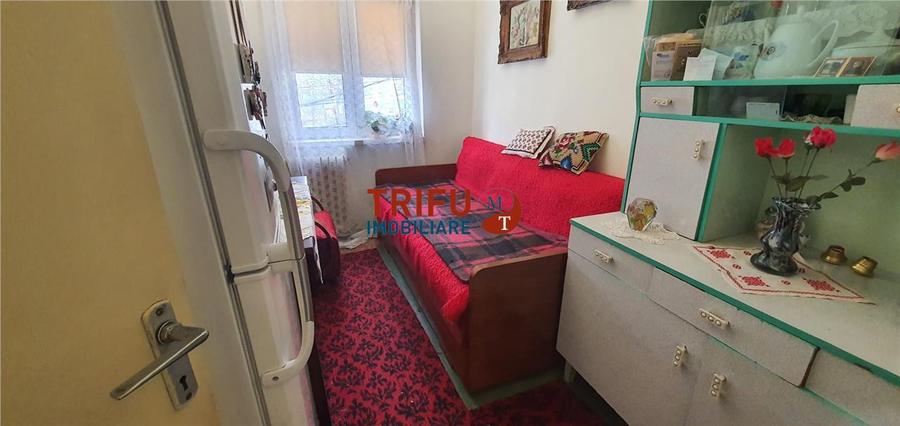 Apartament 3 camere etajul 2 în Cetate