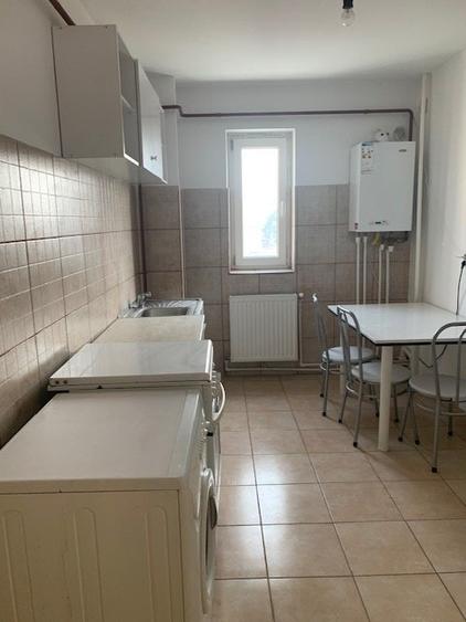 Apartament 3 camere, MIROSLAVA, str. C-tin Langa 40, LIBER!!!